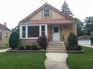 2232 S 18th Ave, Riverside, IL 60546