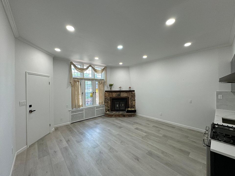 1st image of 8303 14th Ave #1