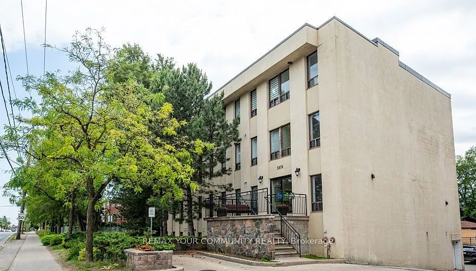 2874 Keele St #405