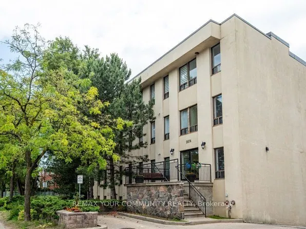 2874 Keele St #405, Toronto, ON M3M 3C4