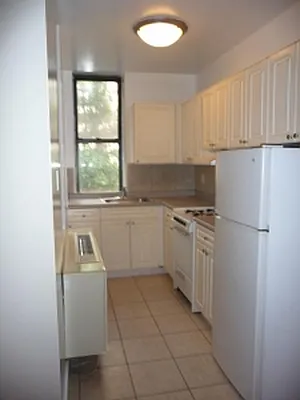 Rented by Rent Manhattan | media 9