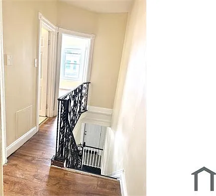 5538 Addison St — Photo 7