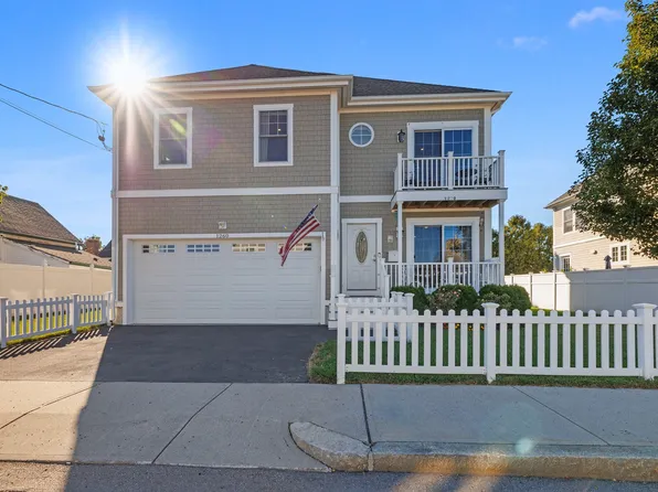 1260 Sea St, Quincy, MA 02169