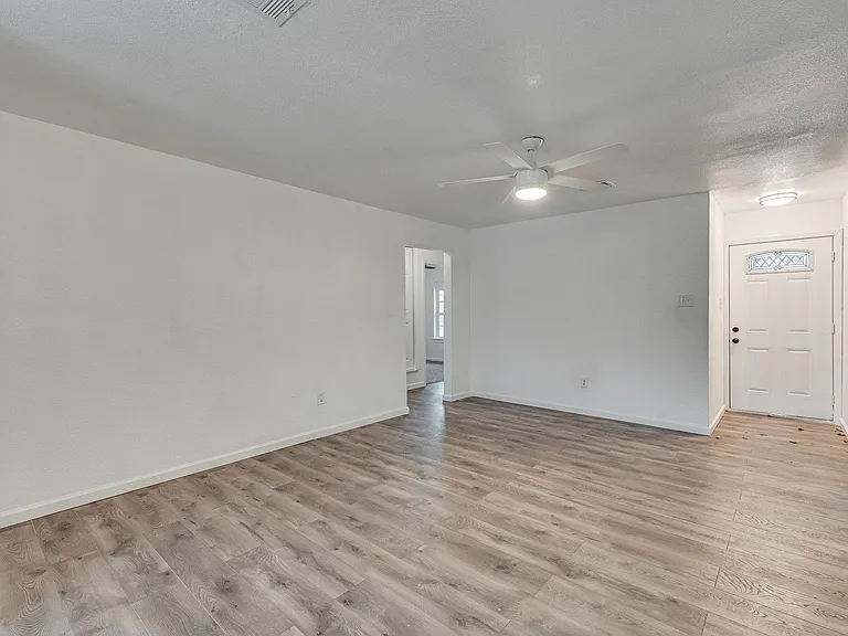 2110 Aggie Dr — Photo 6