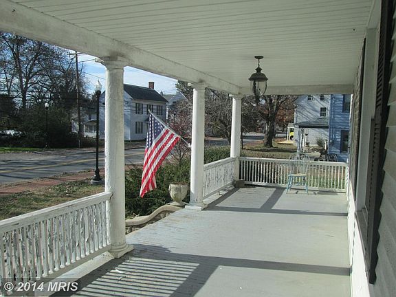 5th image of 12 Railroad Ave