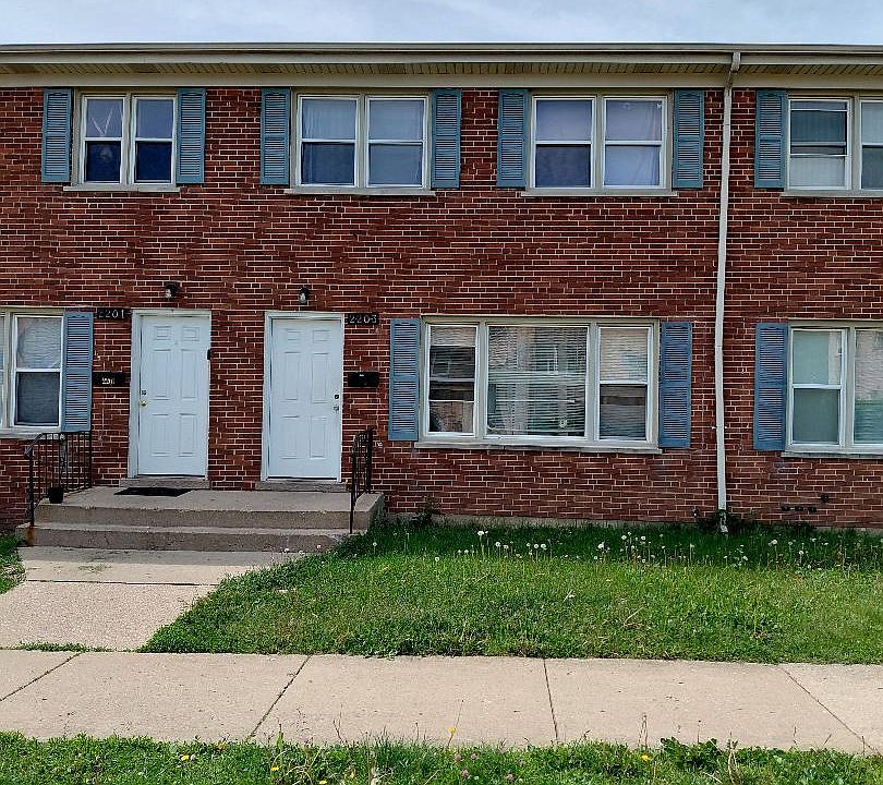 1st image of 2203 Williamsburg Dr