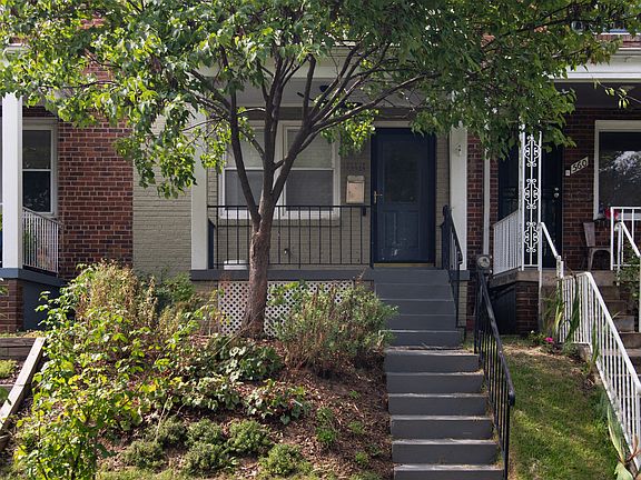 Welcome to 558 Oklahoma Ave NE.
