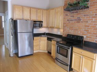 395 Oregon St APT 3, Cincinnati, OH 45202