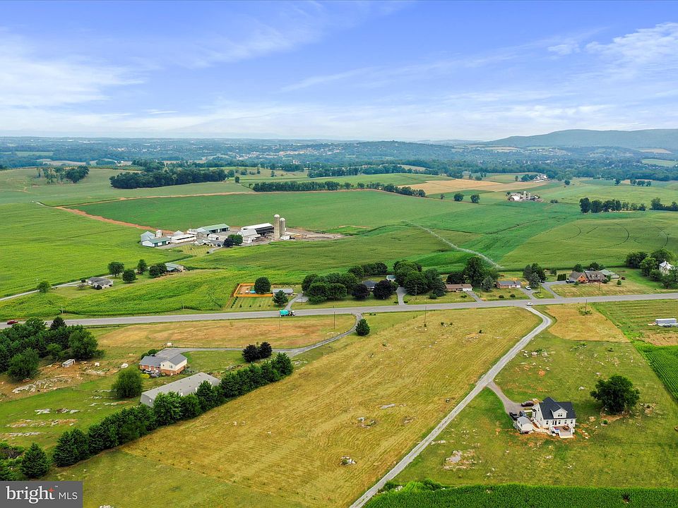 1st image of 14512 Round House Farm Ln