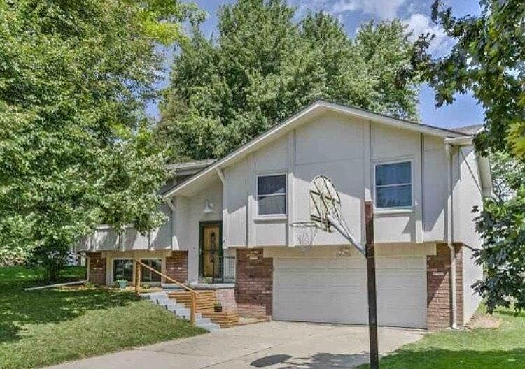 15218 Lincoln Circle