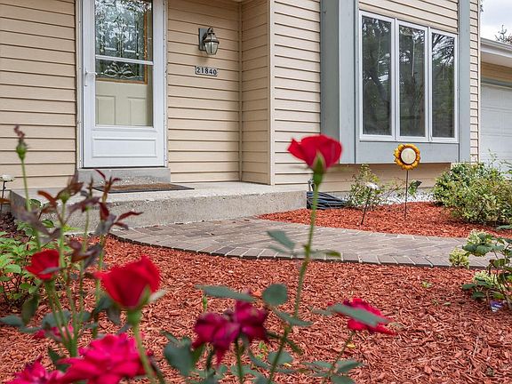 2nd image of 21840 Doneswood DRIVE