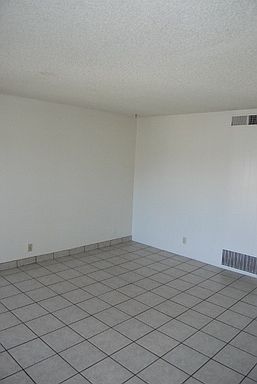 4th image of 221 Quincy St APT 16