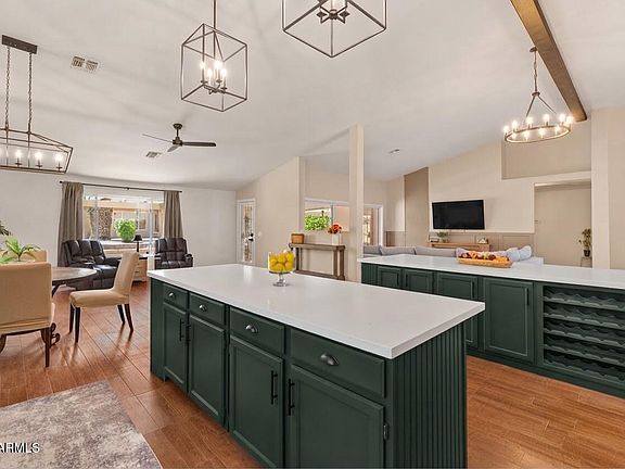 3rd image of 9039 W UTOPIA Road