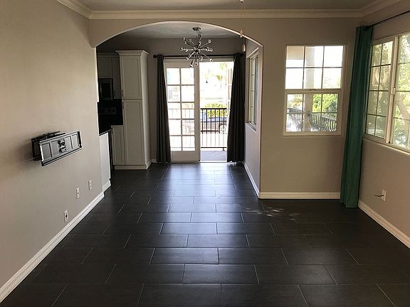 2nd image of 853 Thomas Ave APT 8