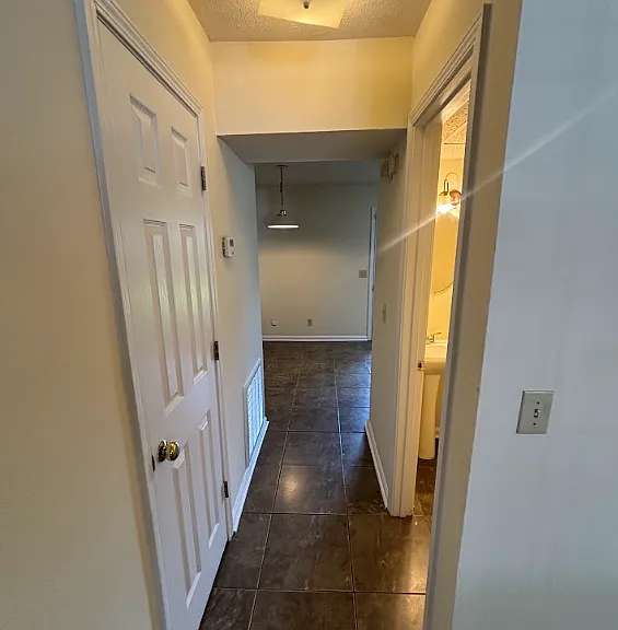 3141 Sierra Ct — Photo 2
