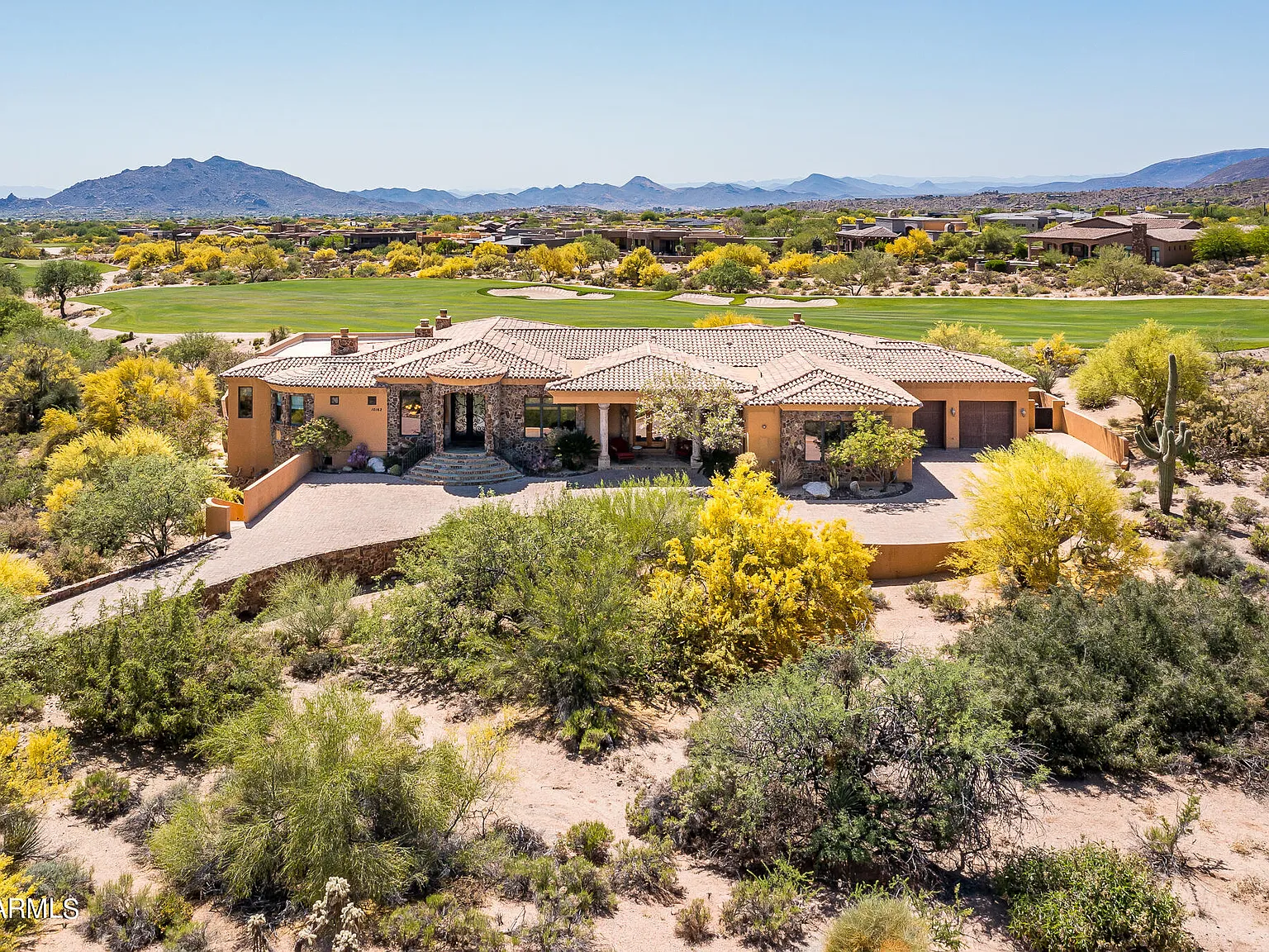 5 bed, 5.5 bath, 6693 sqft, $18,000 — Photo 2