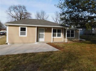 502 10th St, Garden City, MO 64747