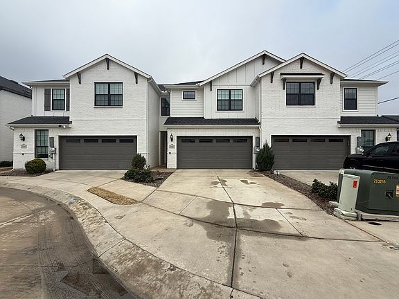 2nd image of 1108 Bowie Dr
