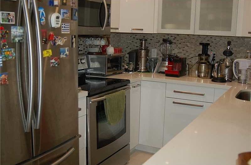 1st image of 17621 Atlantic Blvd