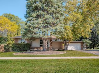 918 S Raddant Rd, Batavia, IL 60510