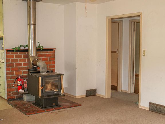 3rd image of 818 N 24th Ave