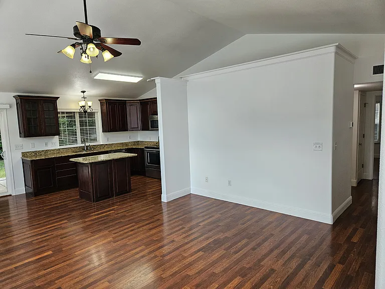 602 Mountain View Dr — Photo 8