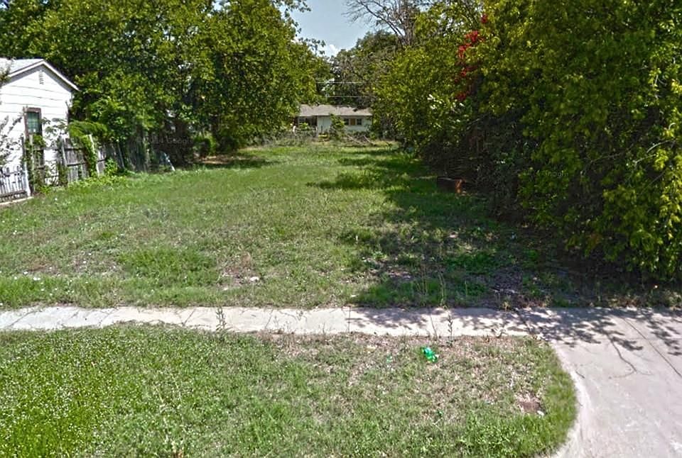 1st image of 1304 W Pafford St