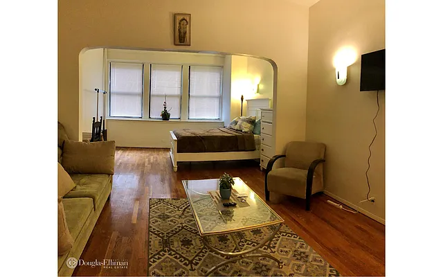 Rented by Douglas Elliman | media 3