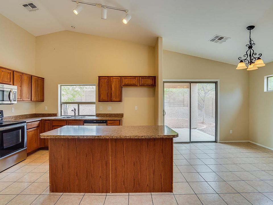 1st image of 18 W Pasture Canyon Dr