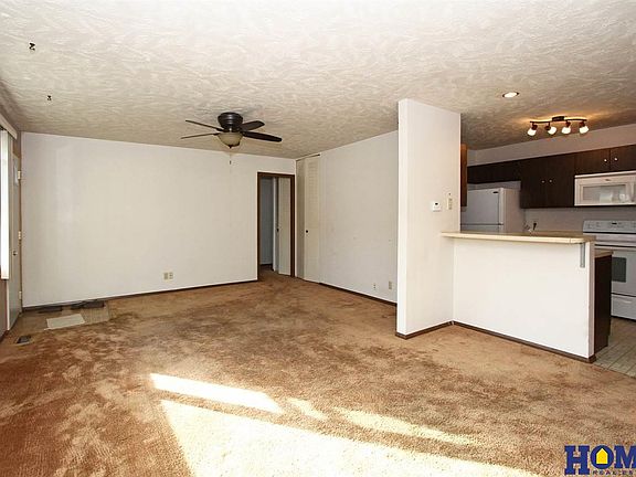 3rd image of 5263 Goldenrod Cir