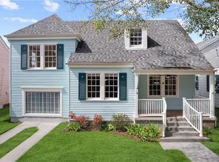 14 Forest Ave, Metairie, LA 70005