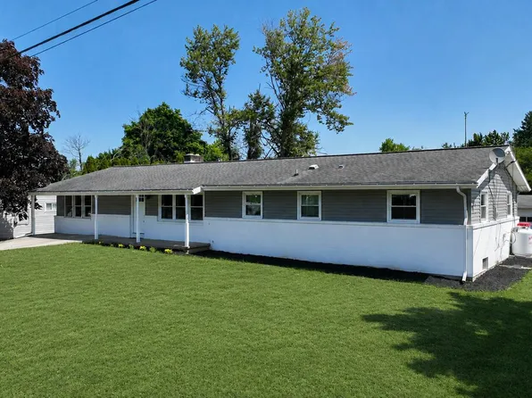 21 East St, Mount Holly Springs, PA 17065