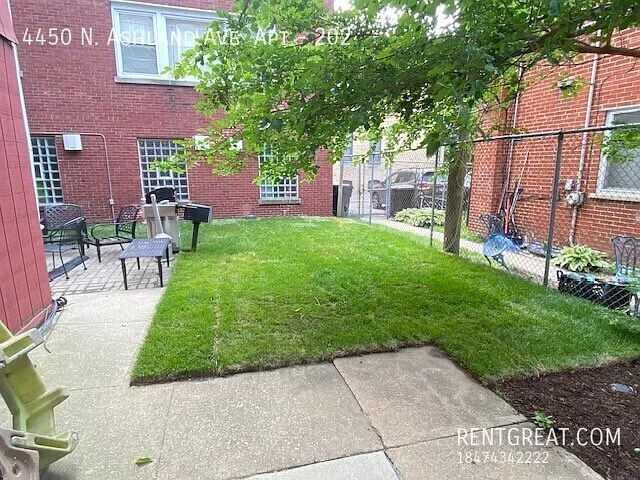 4450 N Ashland Ave #202 — Photo 4