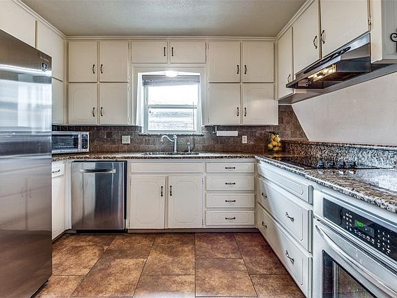 2nd image of 2508 Westpark Way Cir