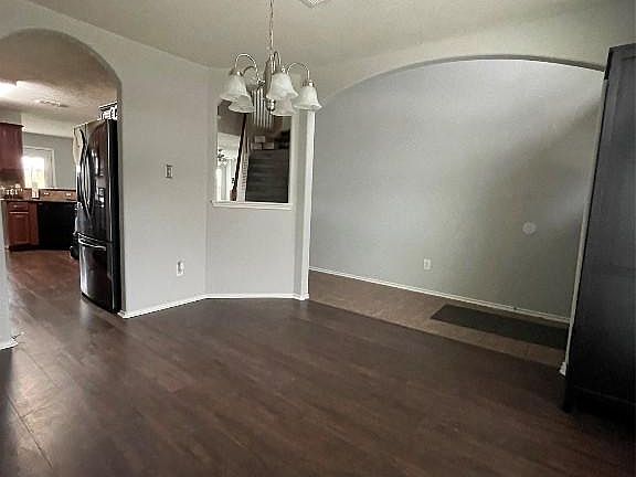 4th image of 1038 Crestmont Place Loop