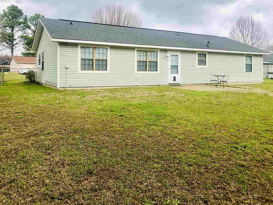 2nd image of 108 Sun Valley Dr