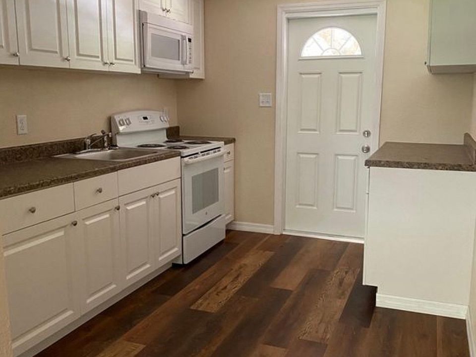 1st image of 12028 Grovewood Ave #A