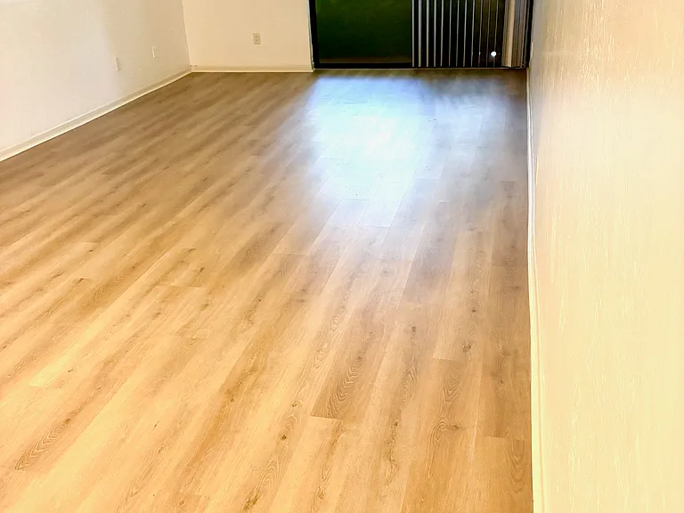 7424 SW 59th Ave — Photo 4