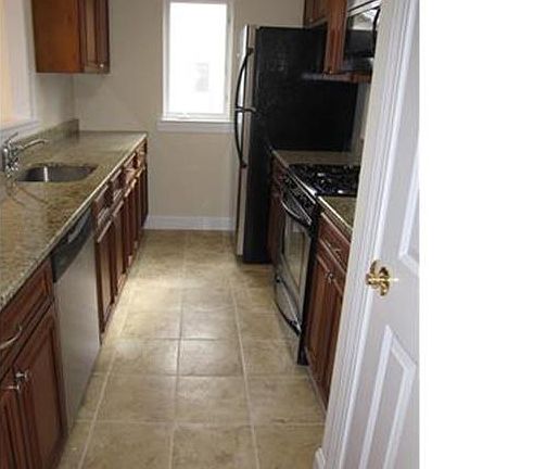 2nd image of 107 Tondo Cir