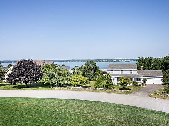 3rd image of 326 Windstone Dr