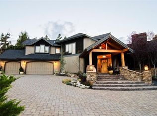 3381 NW Panorama Dr, Bend, OR 97703