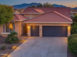 2212 E Bluejay Bluff Ln, Green Valley, AZ 85614
