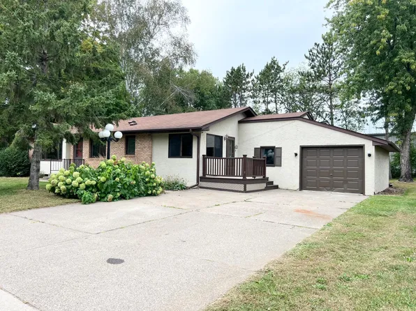 970 Maple Ave E, Mora, MN 55051