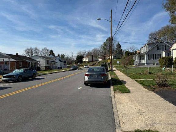 4th image of 207 Avon Rd