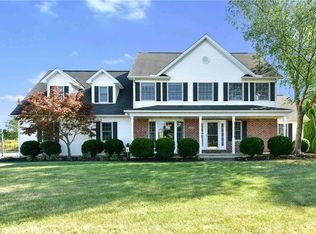 2553 Stonefield Dr, Avon, OH 44011
