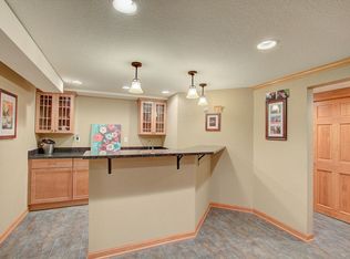 5320 S 115th St, Hales Corners, WI 53130