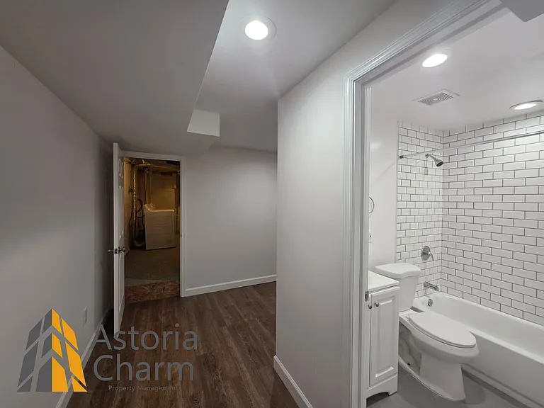 905 N Patterson Park Ave — Photo 33