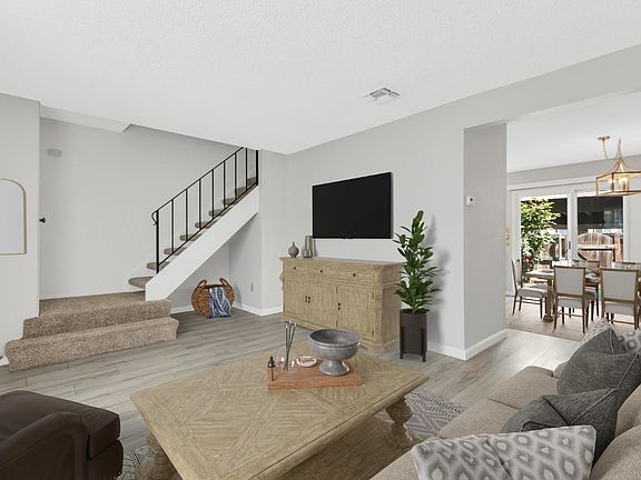 3rd image of 8863 Salmon Falls Dr Unit B