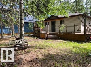 813 8th St, Ross Haven, AB T0E1A0