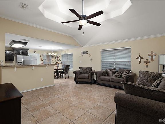 3rd image of 4420 Pelican Ave